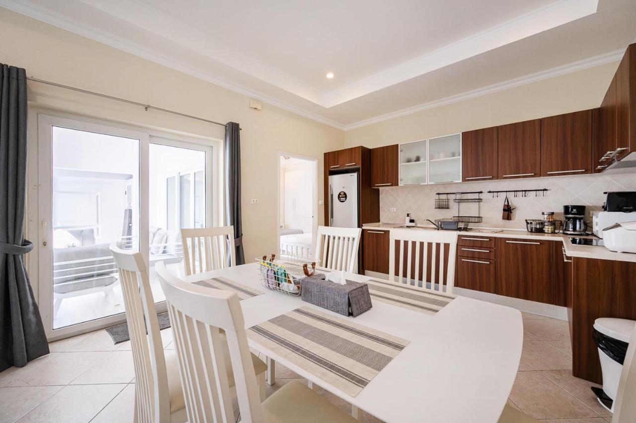 Majestic Residence Pool Villas 2 Bedrooms Private Beach Паттая Екстер'єр фото